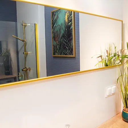 Al- Dom Zefir Z Dostepem Do Basenu , Sauny, Jacuzzi Appartamento